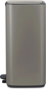 Сиво стоманено кошче за боклук с педал 30 l Bo – Brabantia