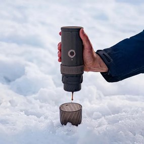 Преносима еспресо машина Outin Mino SG, 22 bar, 9000 mAh, 70 мл, Екстракция при 93.3°C, Мляно + капсули Nespresso, USB-C, Сив