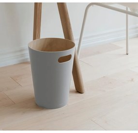 Светлосиво дървено кошче за боклук 7,5 l Woodrow – Umbra
