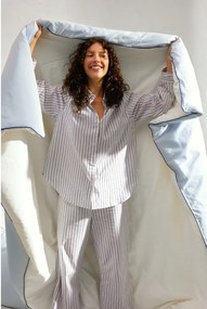 Светлосин единичен чаршаф за завивка от памучен сатен 140x200 cm Oba – noo.ma