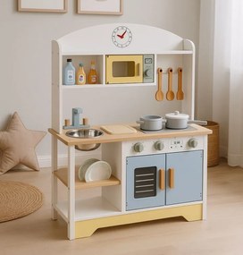 Стилна и функционална детска кухня с аксесоари