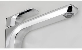 Стояща батерия за мивка в лъскаво-сребрист цвят Spy – Sapho