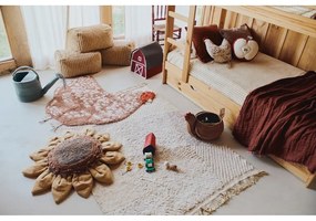 Кафяв ръчно изработен памучен детски килим подходящ за пране 110x100 cm Chicken – Lorena Canals
