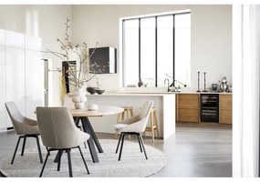 Кръгла сгъваема трапезна маса от декор от дъб в естествен цвят ø 135 cm Maddock – Rowico