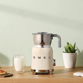 Уред за разпенване на мляко Smeg MFF11CREU, 500 W, 600 мл, 8 програми, Подвижна кана, Автоматично изключване, Крем