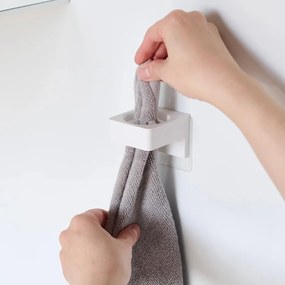 Бял пластмасов мултифункционален държач Film Hook – YAMAZAKI