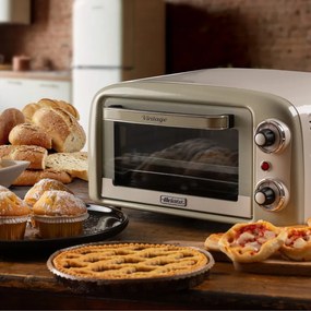 Електрическа фурна Ariete VINTAGE 3919/03, 800W, 10 л, 3 режима, До 230°C, Двойно термо стъкло, Таймер 60 мин, Бежов