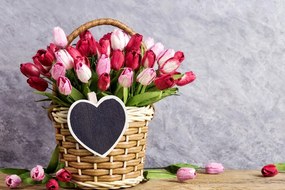 Картина на платно – Червени лалета в дървена кошница
