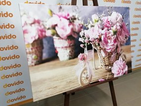 Картина на платно – Романтичен розов карамфил във винтидж дух
