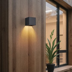 Външна стенна лампа черна с LED IP65 соларна - Charlene