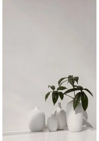 Бяла керамична ваза, височина 25 cm - Blomus
