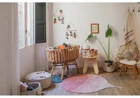 Розов ръчно изработен памучен детски килим подходящ за пране 100x150 cm Ramona the Radish – Lorena Canals