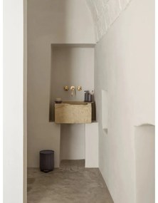 Сива сапунерка от полиресин Kua – Blomus