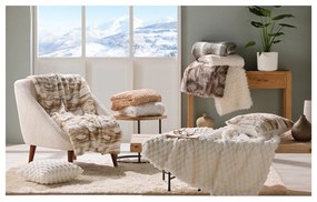 Кремаво одеяло от микроплюш 180x220 cm Foxy – douceur d'intérieur