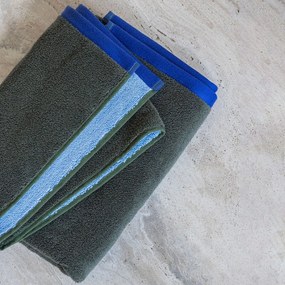 Тъмнозелена/синя хавлиена кърпа от органичен памук от тери 70x133 cm Soft – Mette Ditmer Denmark
