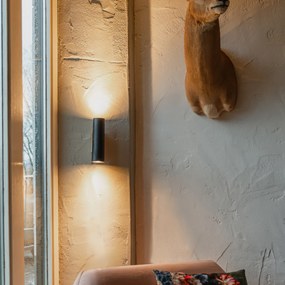 Модерна стенна лампа черна с дърво 2 светлина - Jeana