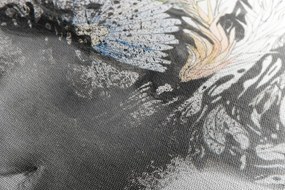 Картина на платно – Жена с нарисувани цветя
