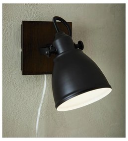 Черно стенно осветление , височина 18,5 cm Native - Markslöjd