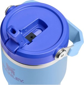 Син термос от неръждаема стомана 600 ml IceFlow™ Flip Straw 2.0 Tumbler Blue Sky – Stanley