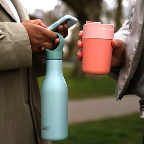 Пътническа бутилка от неръждаема стомана в цвят мента 500 мл Loop - Joseph Joseph