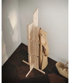 Стойка за връхни дрехи от масивен бор в естествен цвят 60x186 cm Keeper – Karup Design