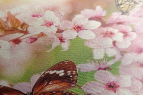Картина на платно – Пролетни цветя с екзотични пеперуди