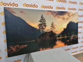 Картина на платно – Планински пейзаж при езерото
