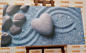 Картина на платно – Сърце от камък на пясъчен фон