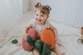 Детска възглавница Cathy the Carrot – Lorena Canals