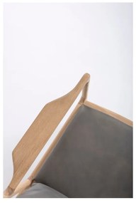 Фотьойл с масивна дъбова конструкция и седалка от сива биволска кожа Dedo - Gazzda