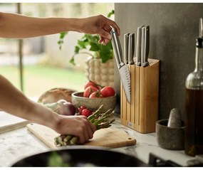 Комплект ножове с поставка 5 бр. от неръждаема стомана Elevate Bamboo – Joseph Joseph