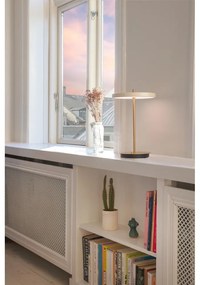 Бяла LED настолна лампа с метален абажур (височина 31 cm) Asteria Move - UMAGE