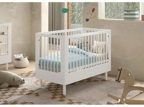 Бяло детско креватче от масивен бук с регулируема височина 60x120 cm Forrest – Vipack