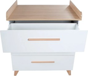 Бял детски скрин в дъбов декор с маса за преповиване 88,5x99x76 cm Léon – Roba