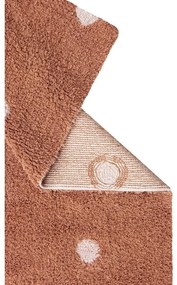 Памучен ръчно изработен детски килим подходящ за пране в тухлен цвят 100x150 cm Mini Dot Chestnut – Lorena Canals