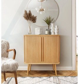 Висок скрин от декор от дъб с плъзгащи се врати естествен 83x95 cm Rove – Woodman