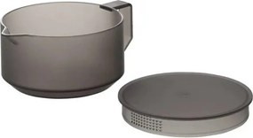 Черен пластмасов чайник с цедка 600 ml Tower – YAMAZAKI