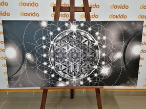 Картина на платно – Очарователна Мандала в черно-бяло изпълнение